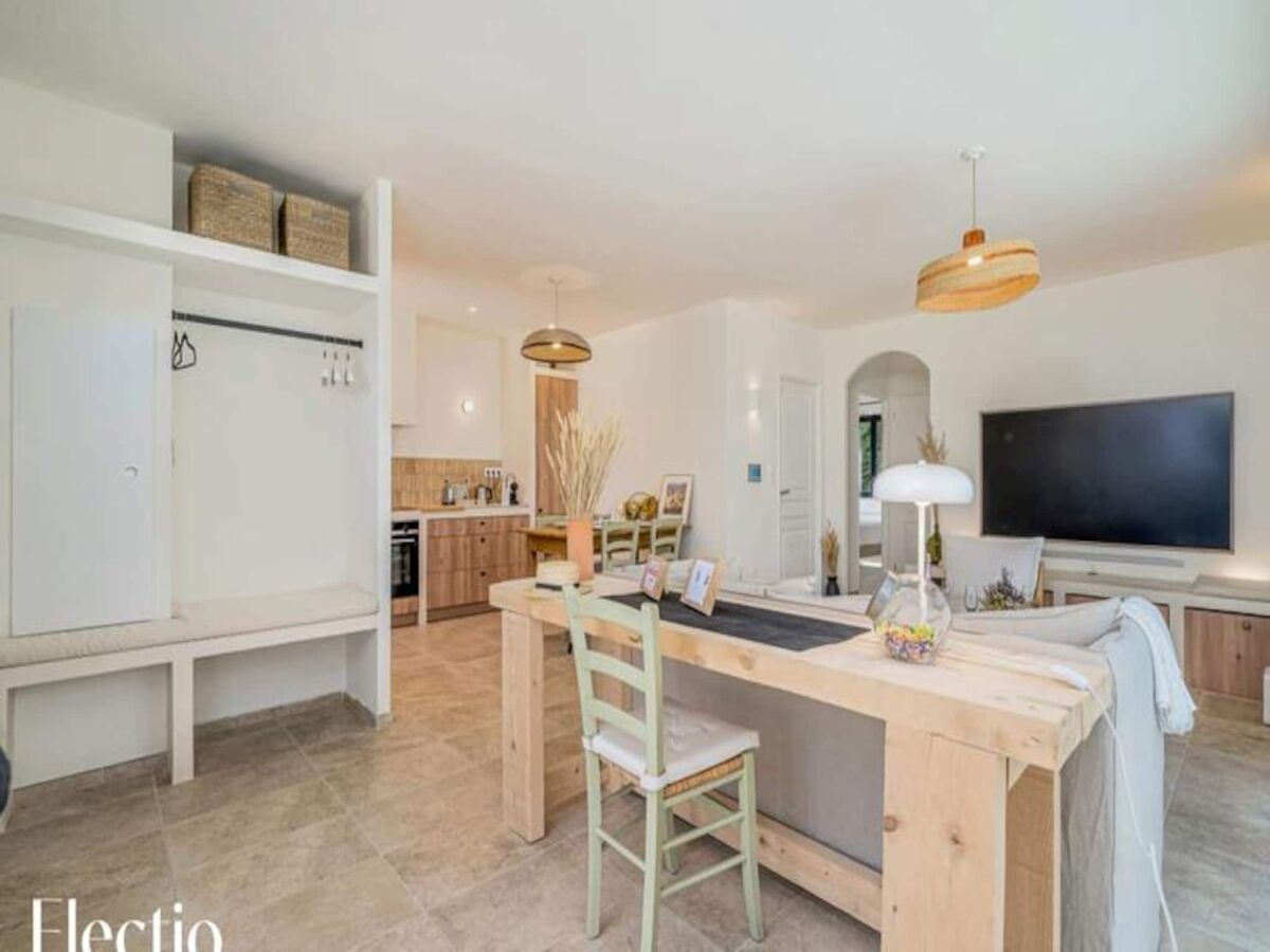 Apartment Lourmarin  16