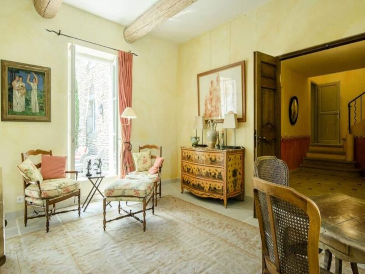 Apartment Gordes  32