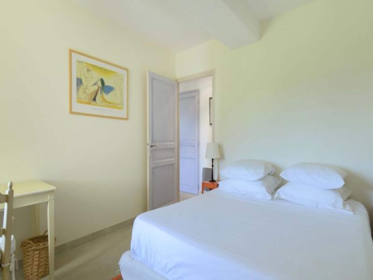 Apartment Gordes  28