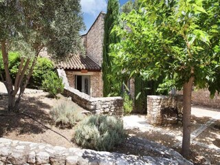 Apartment Gordes  11