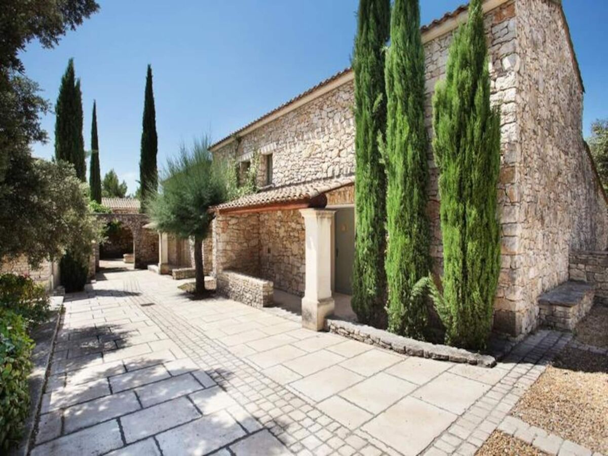 Apartment Gordes  11