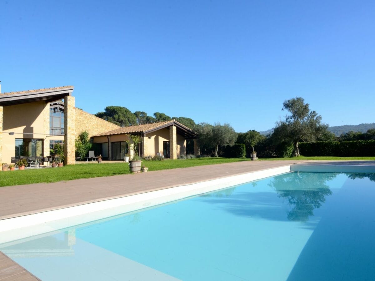 Villa Palafrugell Buitenaudio-opname 1