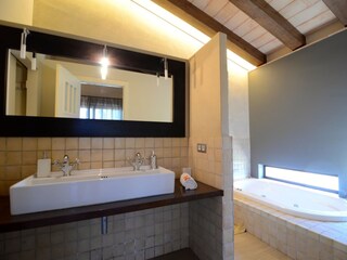 Villa Palafrugell Features 25