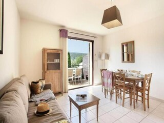 Apartment Goult  6