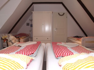 Kinderzimmer oben - 4 Betten