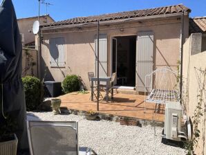 Apartment House 2 People - L´Isle sur la Sorgue - image1