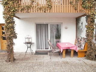 Terrasse und Sitzgruppe