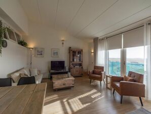 Apartment Appartamento tranquillo con balcone