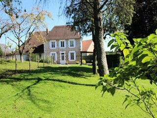 Apartment Saint-Germain-les-Belles  12