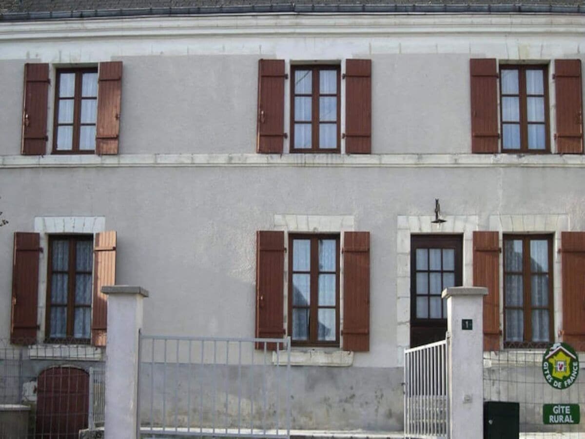 Apartment Veuil  1