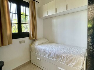 Apartment L'Estartit Features 24