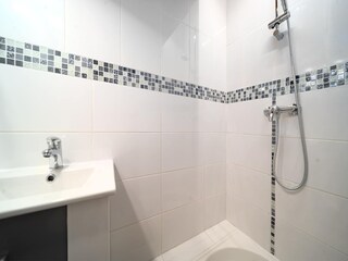 Apartment Uvernet-Fours Ausstattung 12