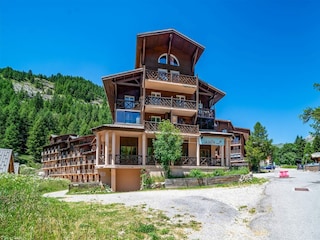 Apartment Uvernet-Fours Außenaufnahme 4