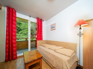 Apartment Uvernet-Fours Features 10