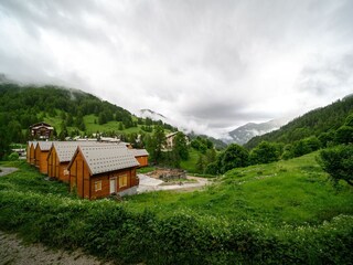 Ferienhaus Uvernet-Fours Außenaufnahme 9