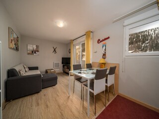 Apartment Uvernet-Fours Ausstattung 17