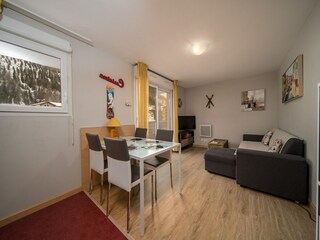 Apartment Uvernet-Fours Ausstattung 6