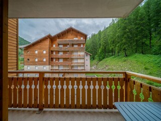 Apartment Uvernet-Fours Outdoor Recording 3