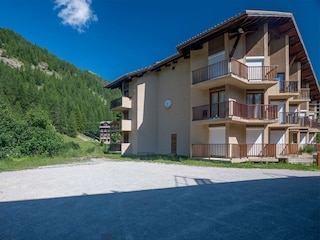 Apartment Uvernet-Fours Außenaufnahme 5