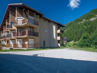 Apartment Uvernet-Fours Outdoor Recording 4