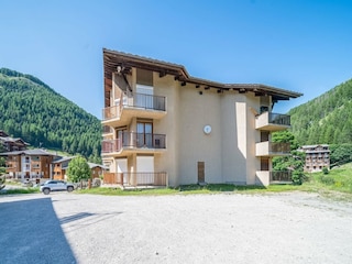 Apartment Uvernet-Fours Außenaufnahme 4