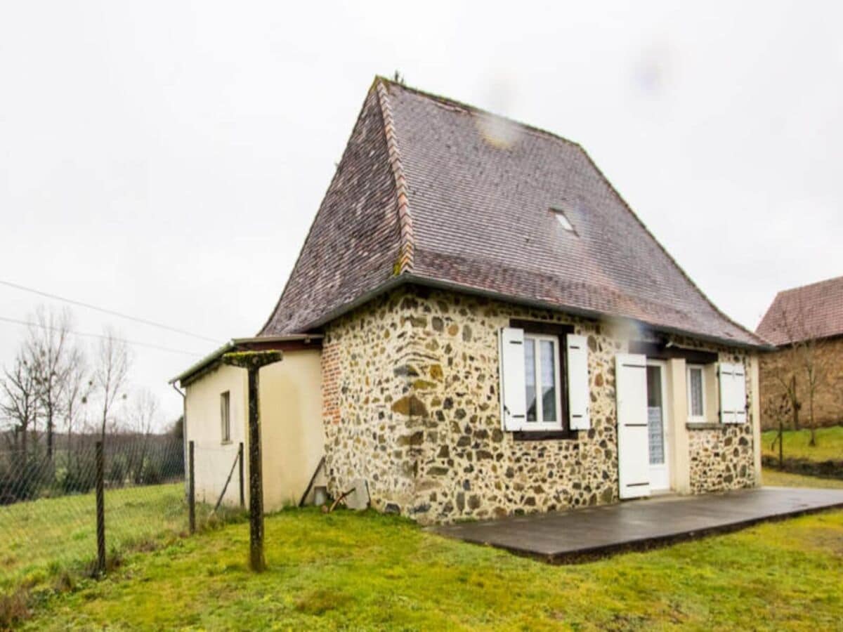 Apartment Savignac-Lédrier  1