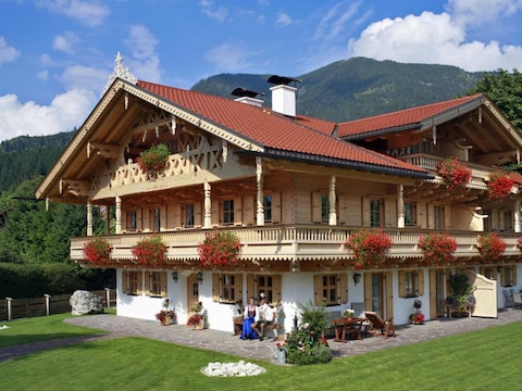 Holiday apartment Zugspitz im Ferienhaus Grasegger