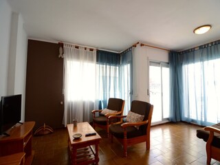 Apartment L'Escala Features 11