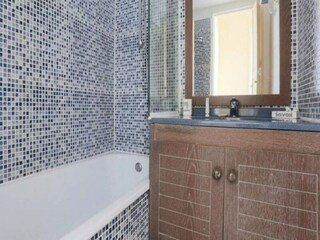 Apartment Le Dramont  8