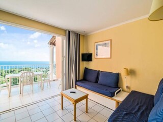 Apartment Le Dramont  19