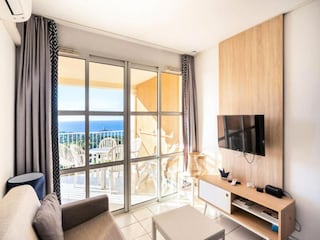 Apartment Le Dramont  16
