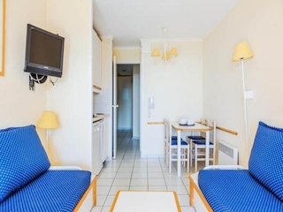 Apartment Le Dramont  13