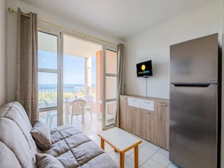 Apartment Le Dramont  10