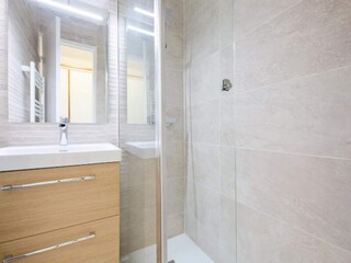Apartment Le Dramont  11