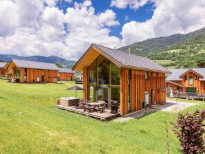 Ferienpark Ansprechendes Chalet mit Infrarotsauna und Außenjacuzzi