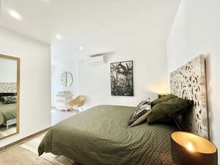 Apartment Roses Features 24