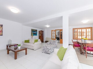 Villa Sant Jordi Características 36