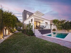 Ferienhaus Moderne Villa in der Nähe des Strandes Costabella - Elviria - image1