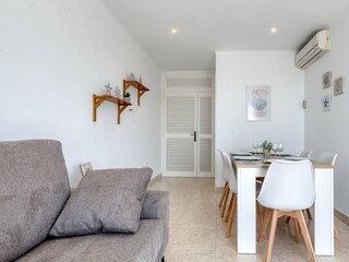 Apartamento Roses Características 15