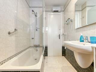 Apartamento Roses Características 18