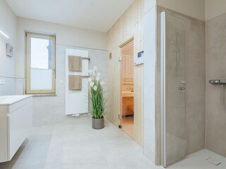 Wohlfühloase Bad - Innenbild