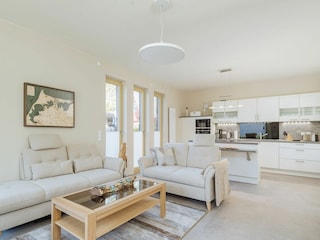 Darß vacation Born: Living area & kitchen island