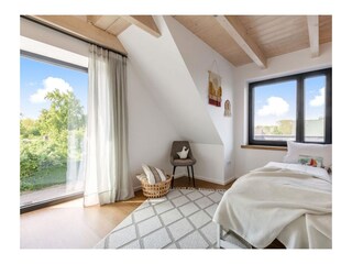 Kinderzimmer OG, Bett ausgezogen