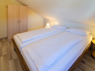 Schlafzimmer I