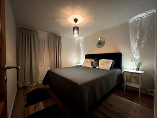 schlafzimmer2