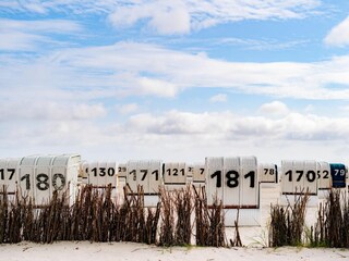 Strandkörbe am Strand zu mieten