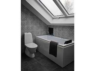 Bathroom at the first floor