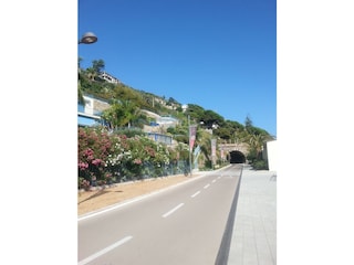 Pista Ciclabile , Fahrradweg am Meer
