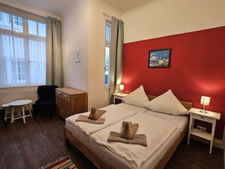 Schlafzimmer 1