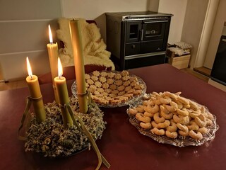 Vorweihnachtszeit. Wir backen Kekse.